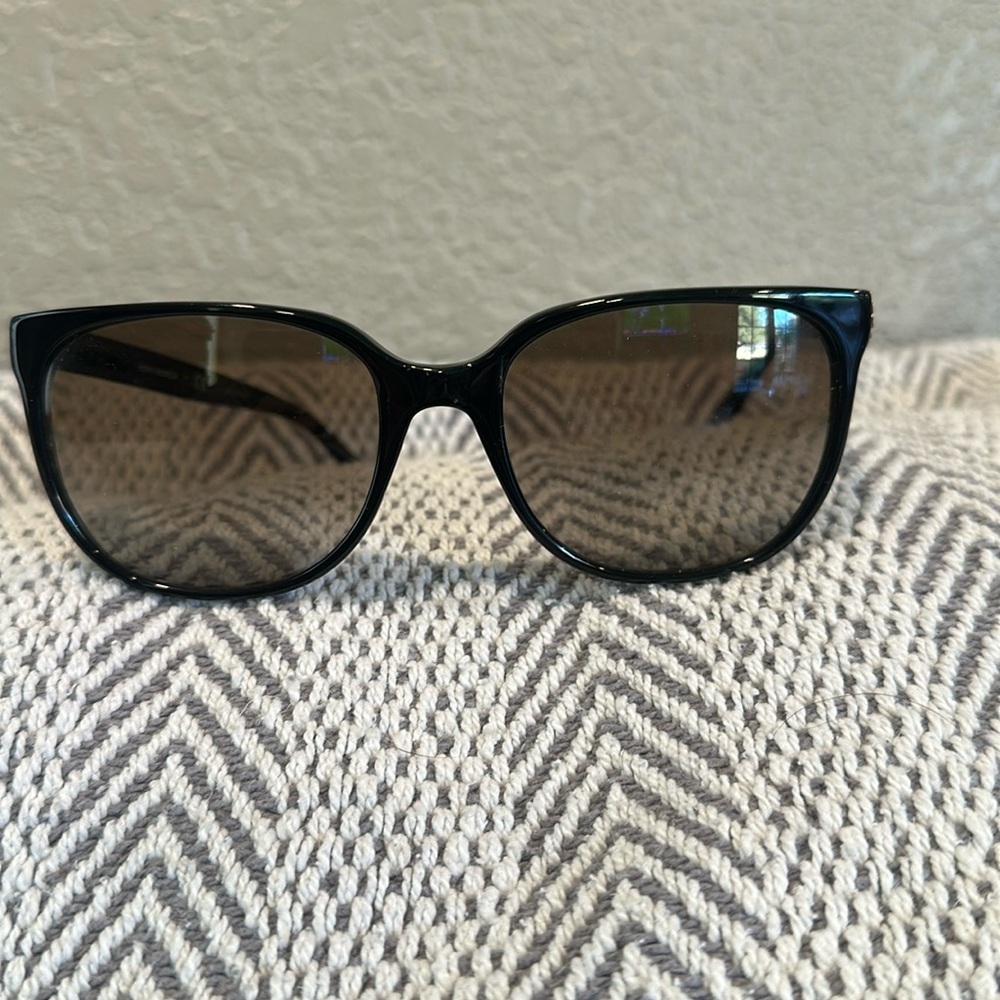 Tony Burch black sunglass shades sunglasses